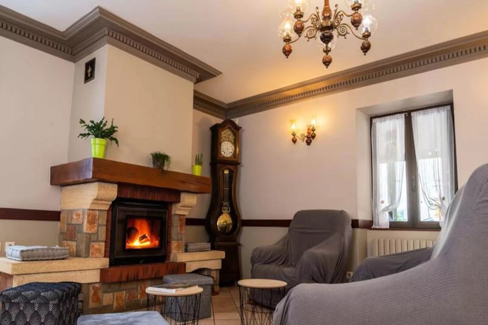 Gîte de France Bon aubrac pour 12 personnes 2 épis