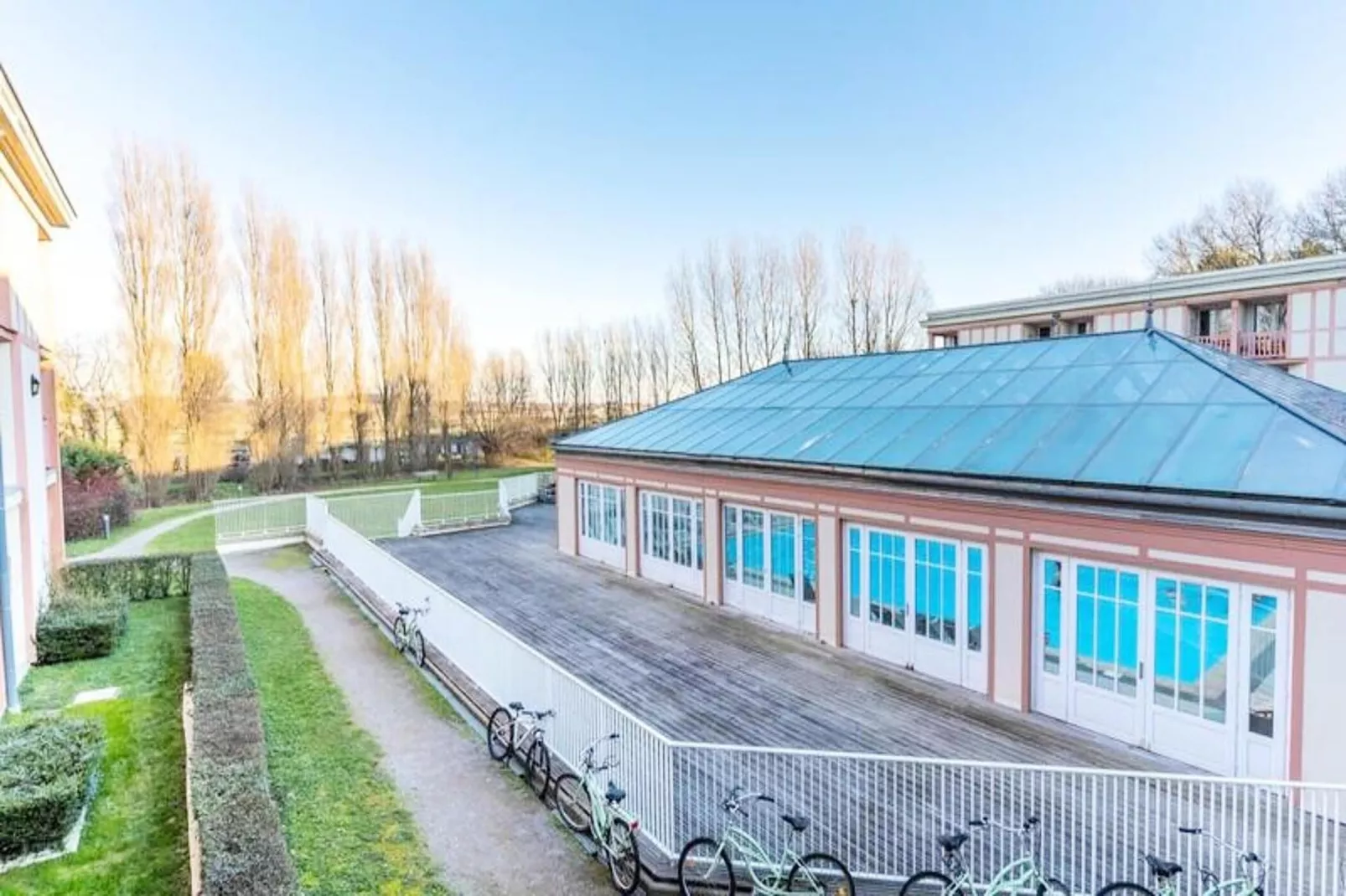 Résidence Sublime T2  Pour 4 Personnes, R&eacute;nov&eacute; Avec Piscine Tennis Parking Wifi