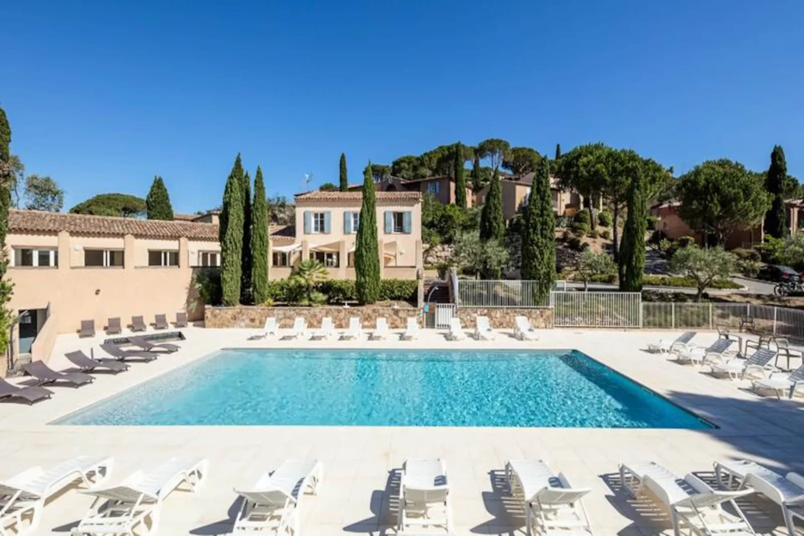 Résidence Garden & City Les Bastides***