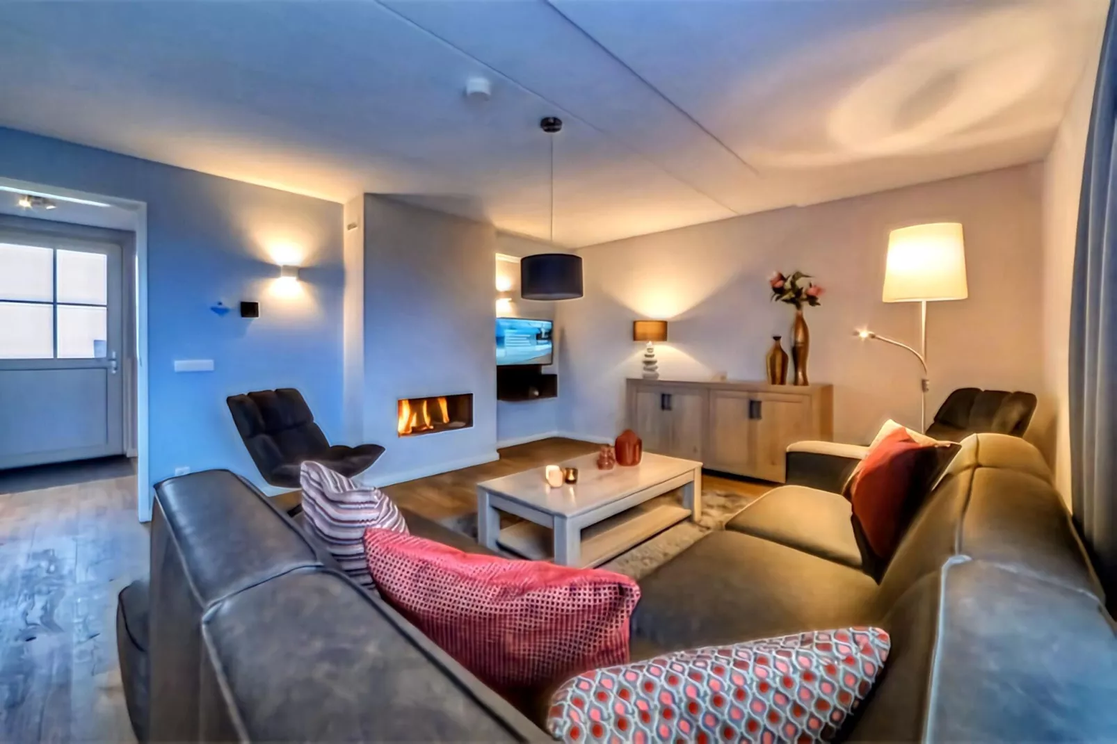 Charming Beveland Vrijstaand-Wohnzimmer