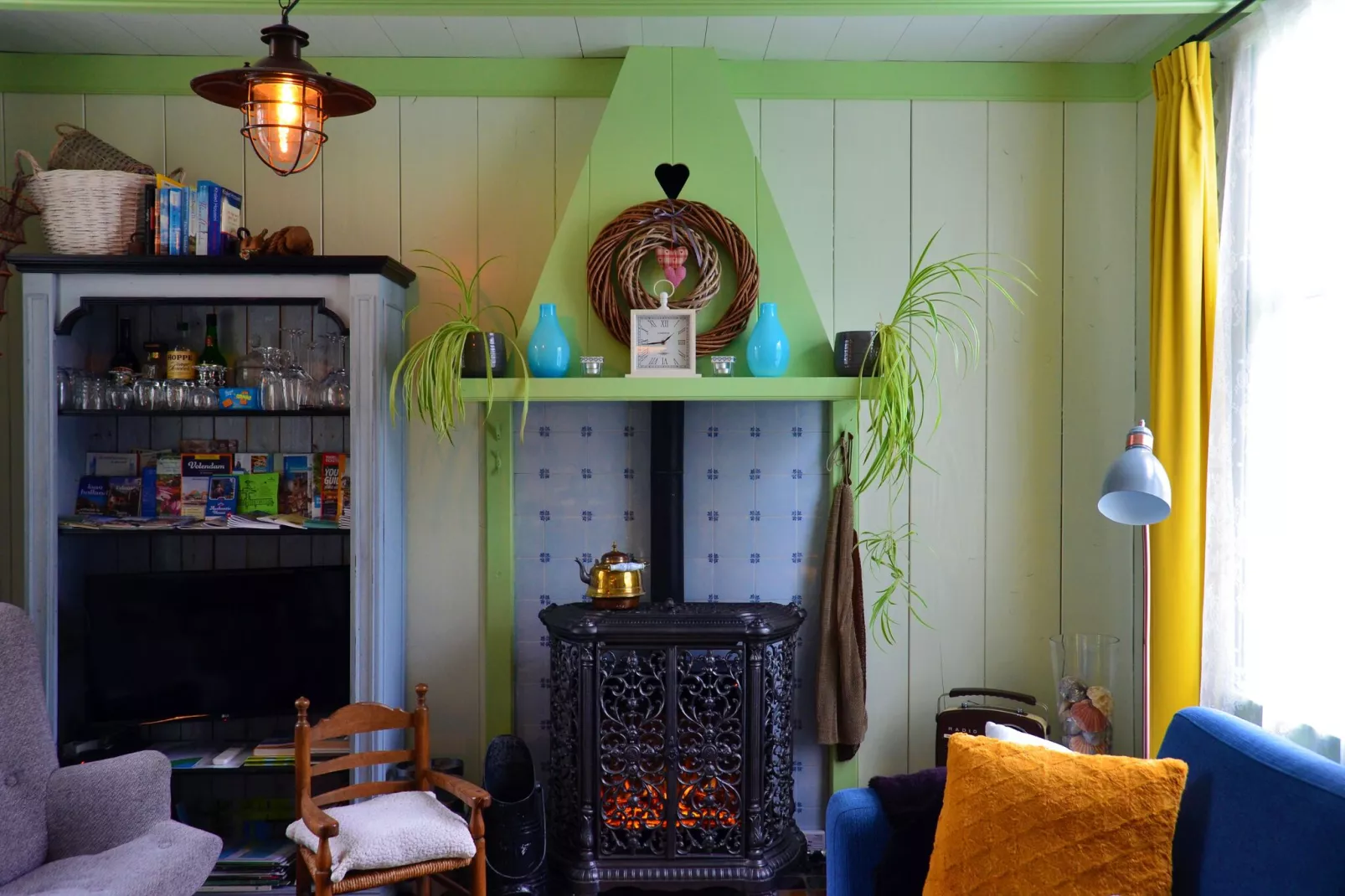 Edammer Vissershuisje-Living room