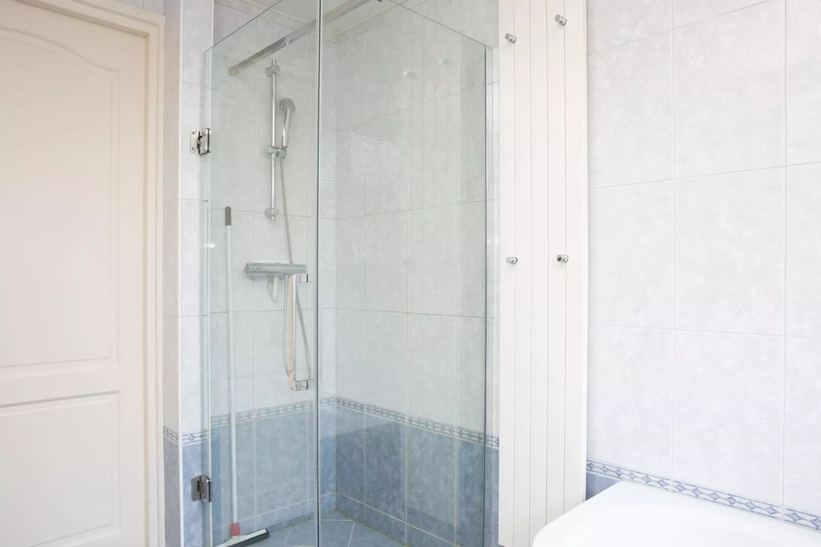 De Genderense Hoeve-Bathroom