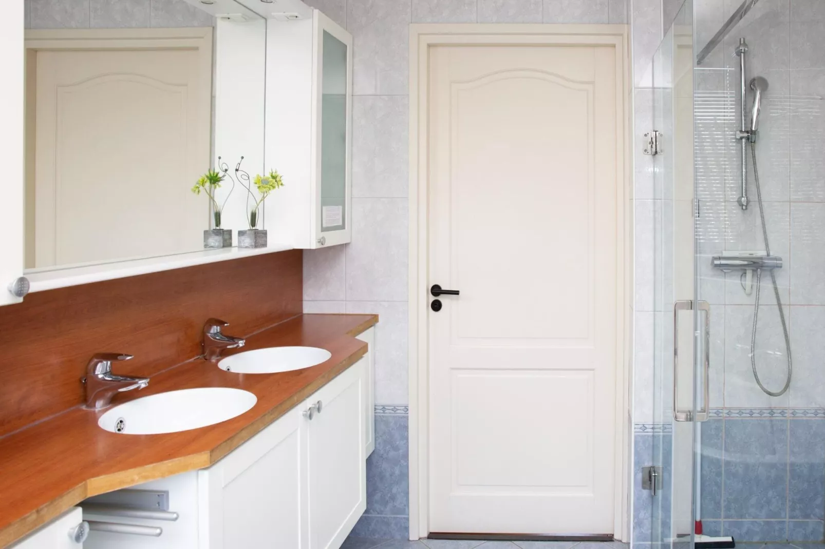 De Genderense Hoeve-Bathroom