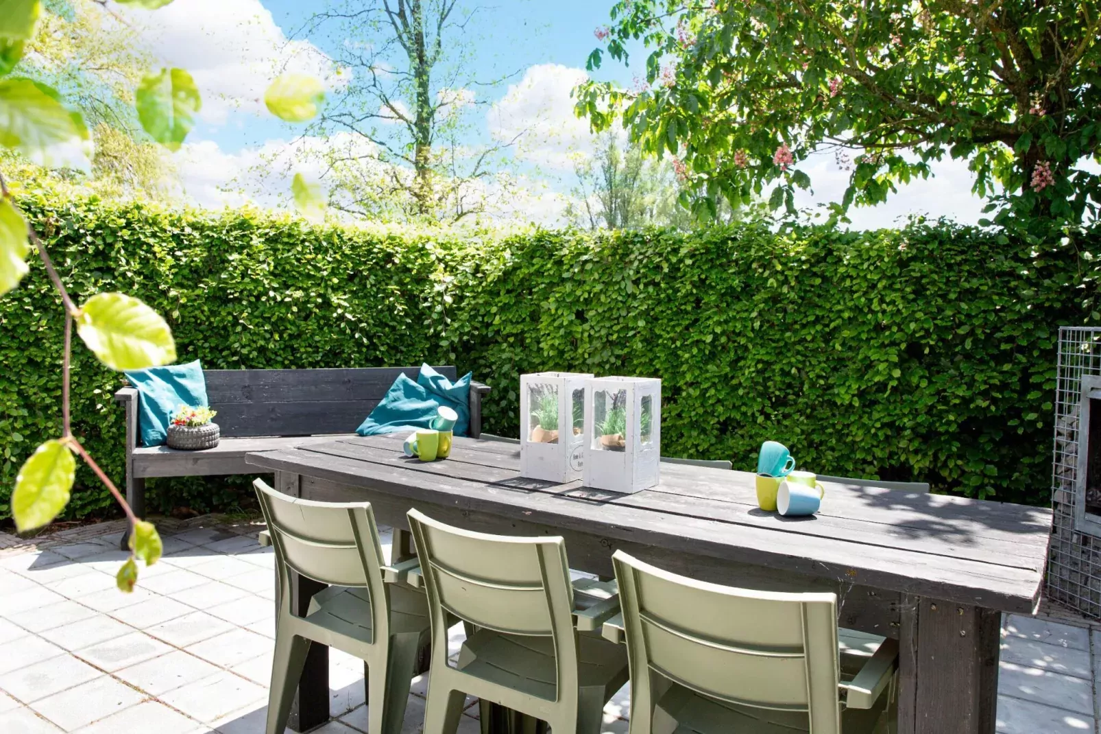 De Genderense Hoeve-Terrace balcony