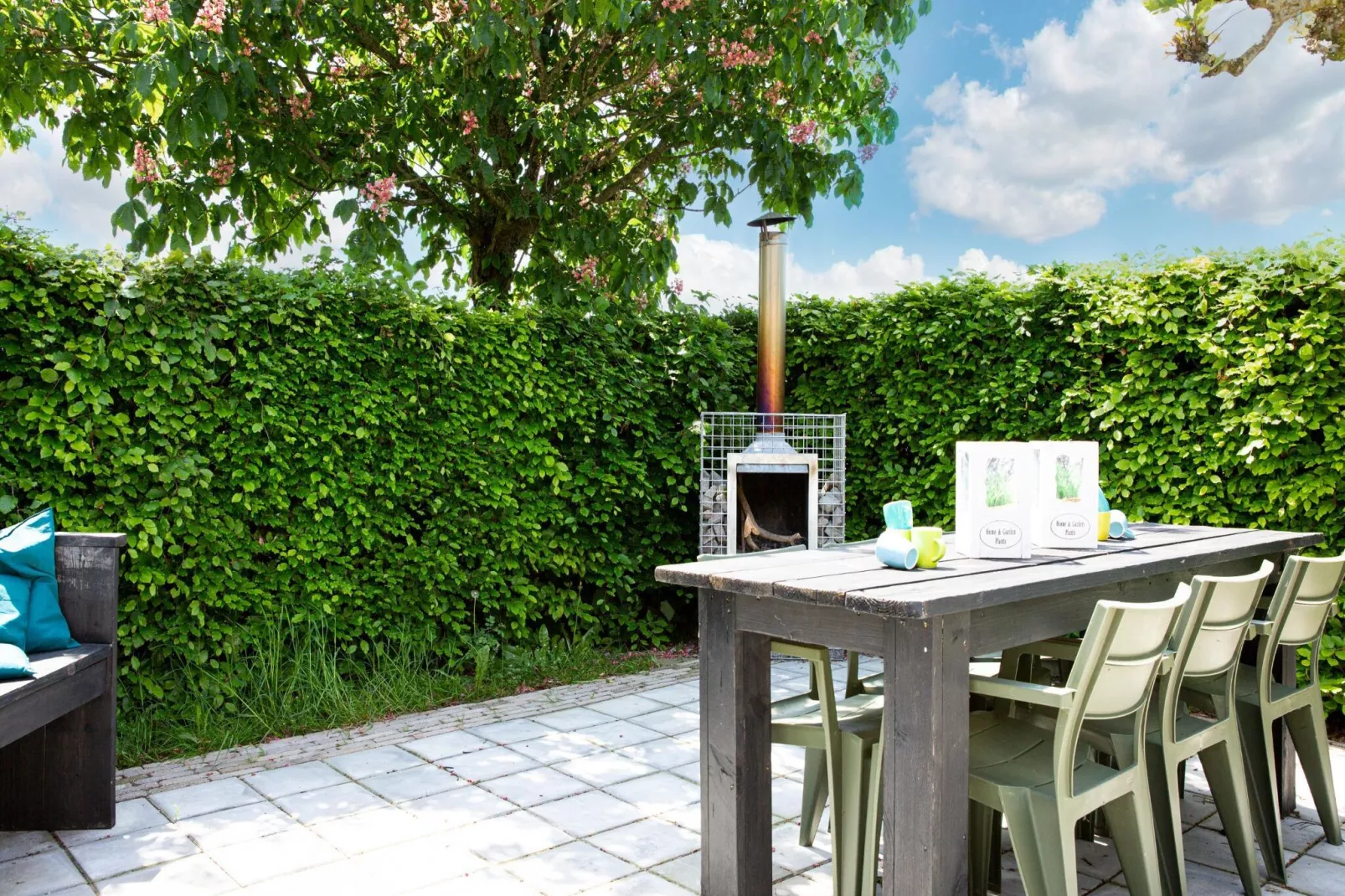 De Genderense Hoeve-Terrace balcony