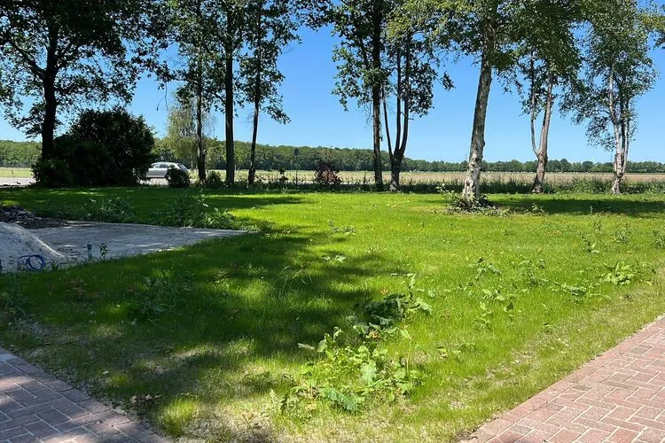 Kukeluusje-Exterior summer