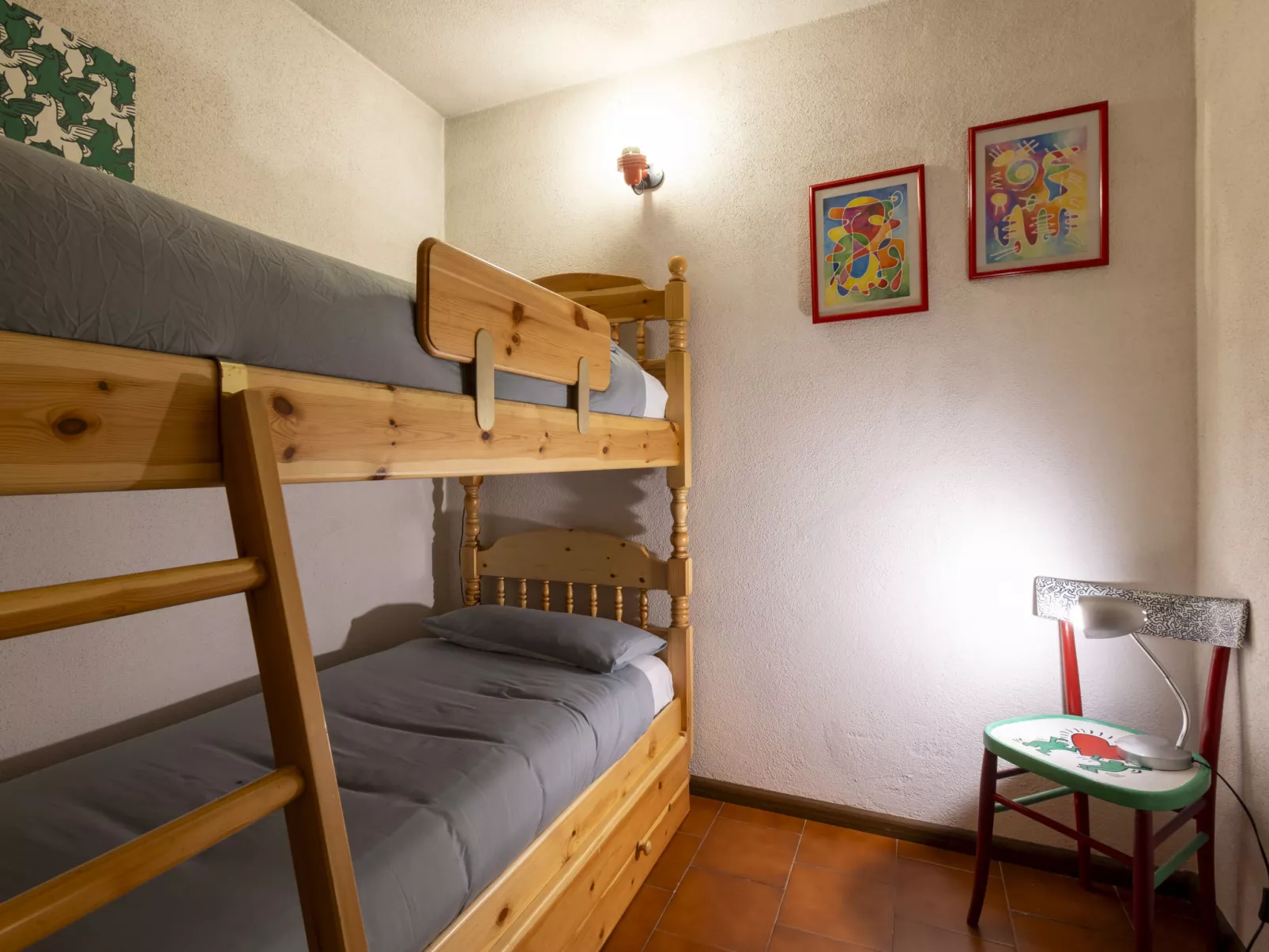 Erica Apartment-Drinnen