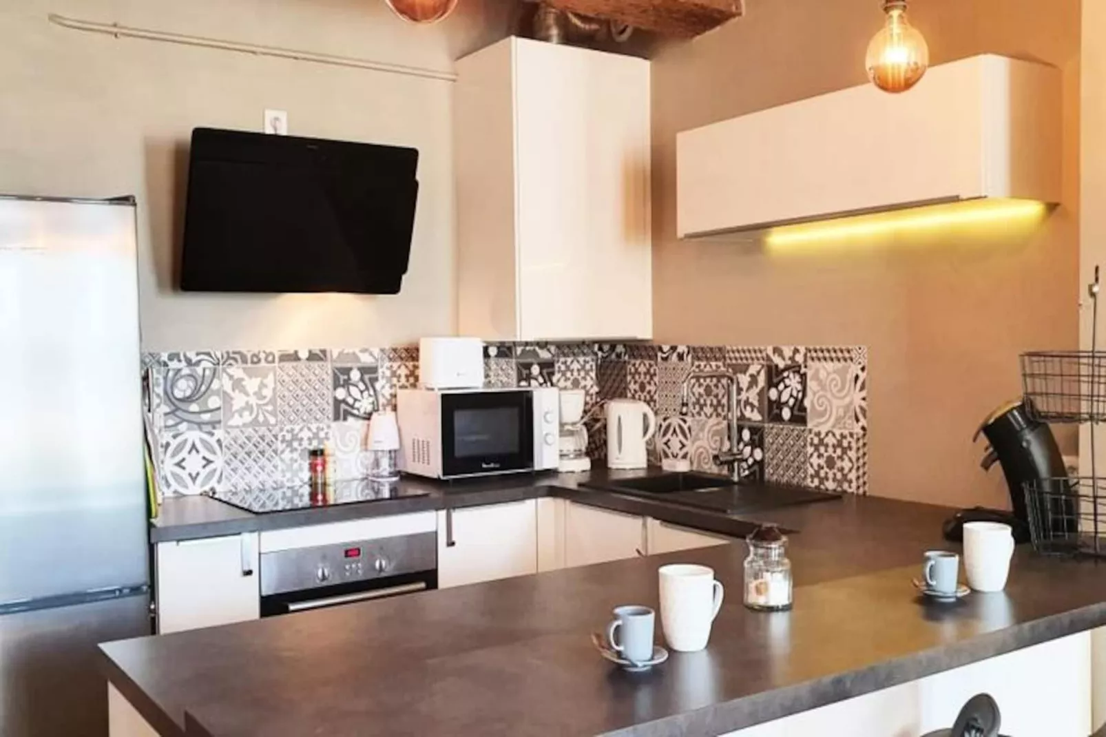 🦁 Place St Sauveur - Standing Et Confort-Image-tags.