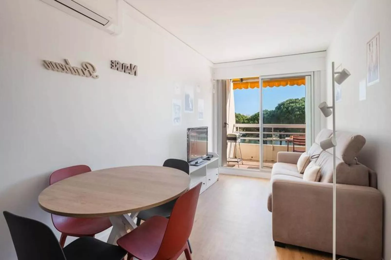 Résidence " La Lagune"-Wohnzimmer