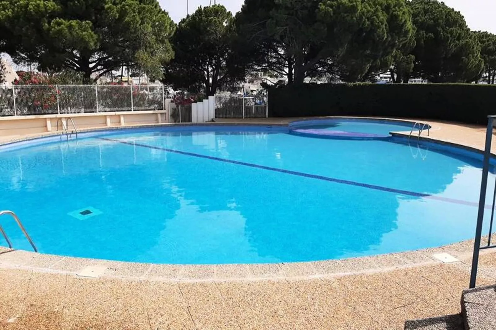 Résidence "le Quai Aux Fleurs"-Piscine