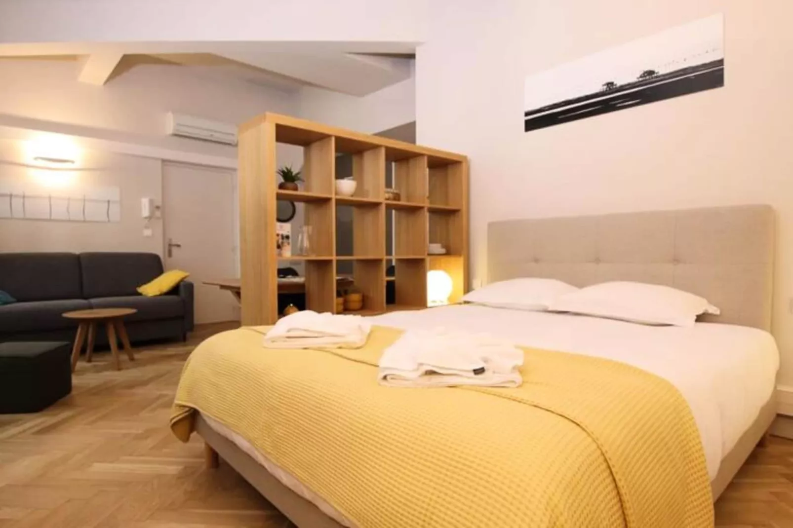 Superbe Appartement Typiquement Bordelais En Hypercentre Pour *4 Personnes*-Extérieur été