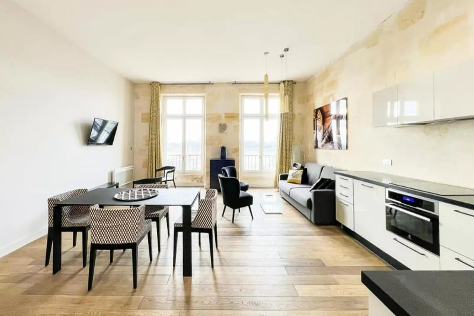 Magnifique Appartement 2 Chambres Avec Vue Sur La Garonne-Exterior in summer