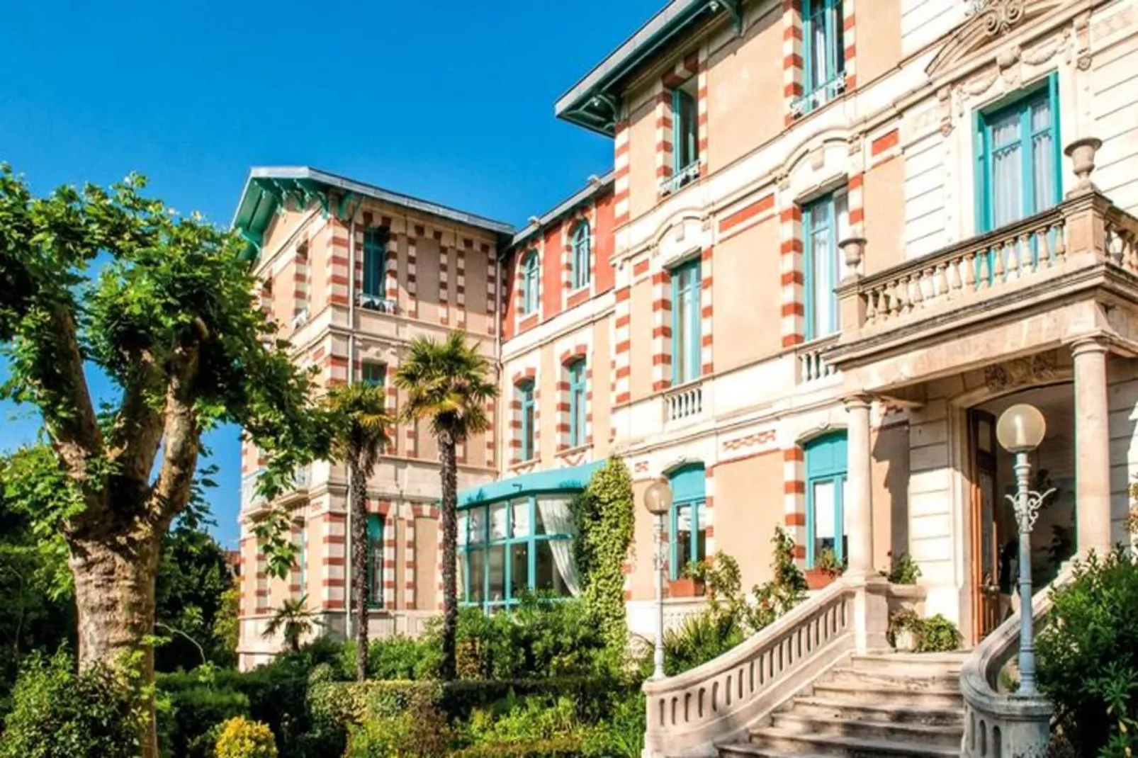 Résidence Villa Régina - Vacances Bleues-Außenbereich Sommer