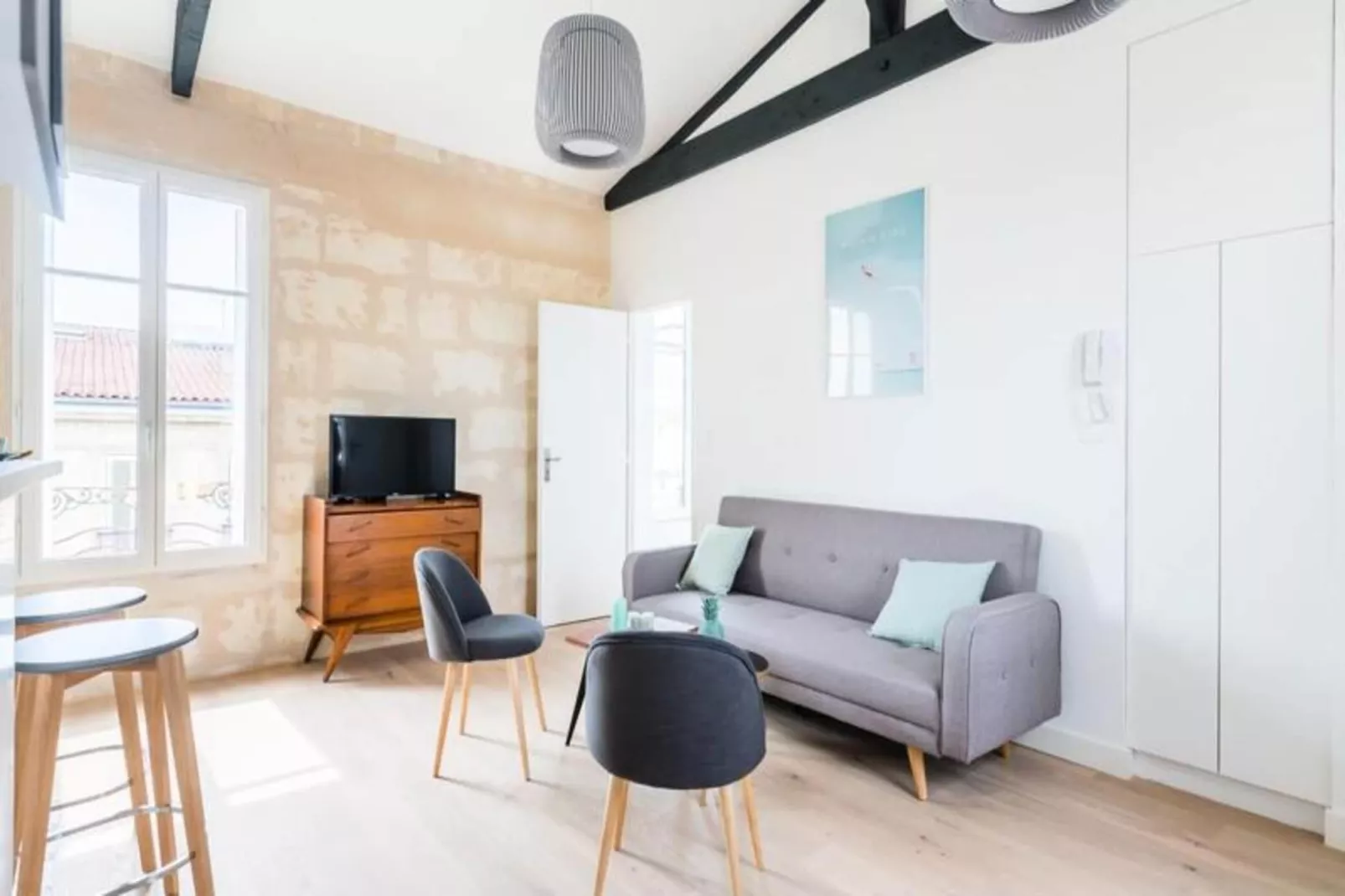 Superbe Appartement En Plein C&oelig;ur Des Chartrons-Living room