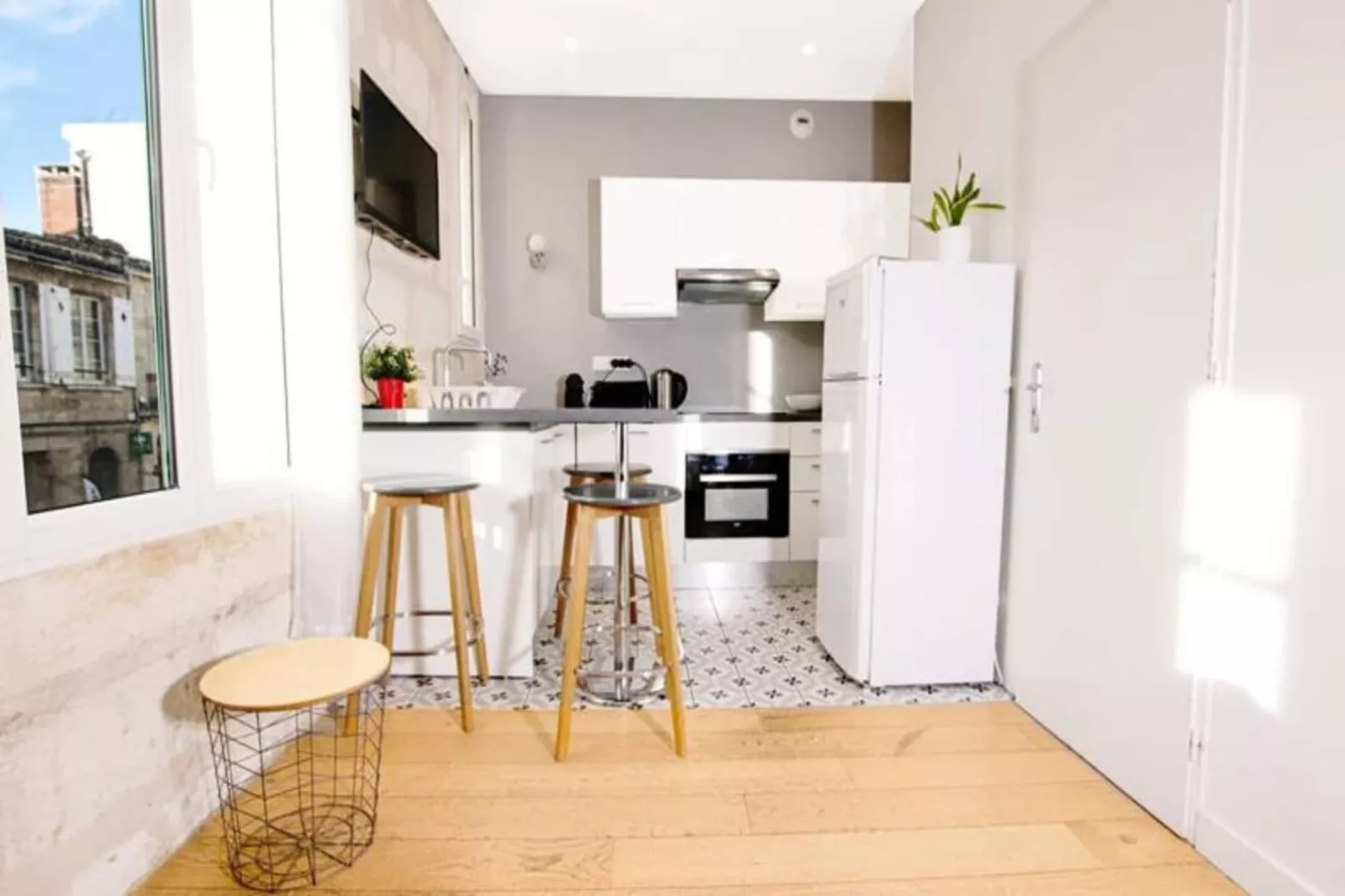 Superbe Appartement Climatis&eacute; En Plein C&oelig;ur Des Chartrons-Kitchen