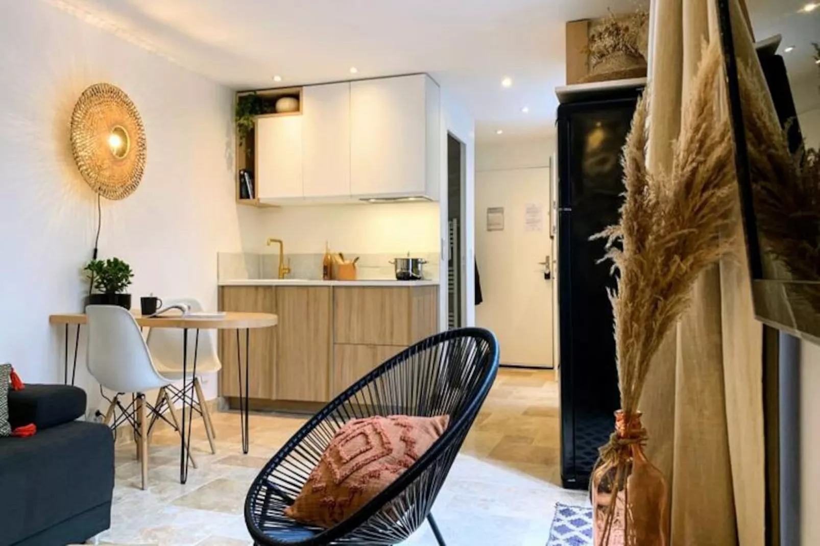 La Terrasse Bazille-Image-tags.