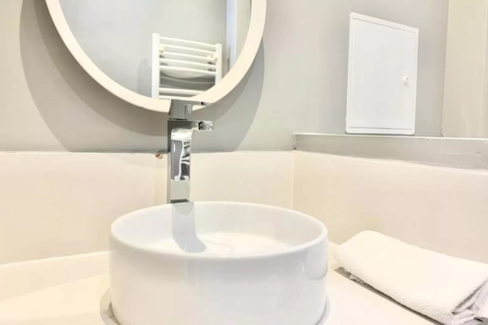 | Petit Paris 💋 | Studio Calme Tout &eacute;quip&eacute;-Salle de bain