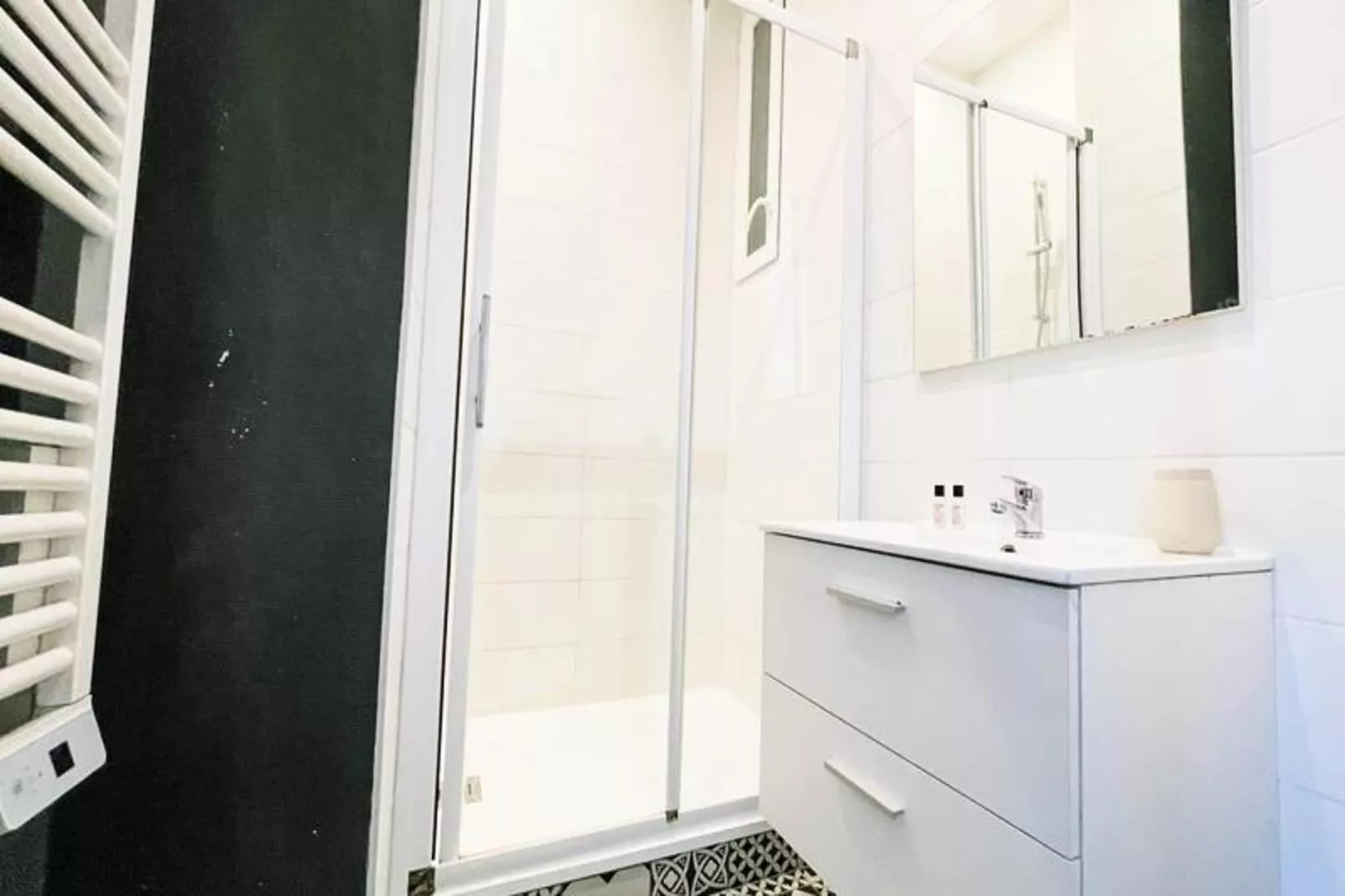 Pretty Light In Grenoble ☀ T2-Bathroom