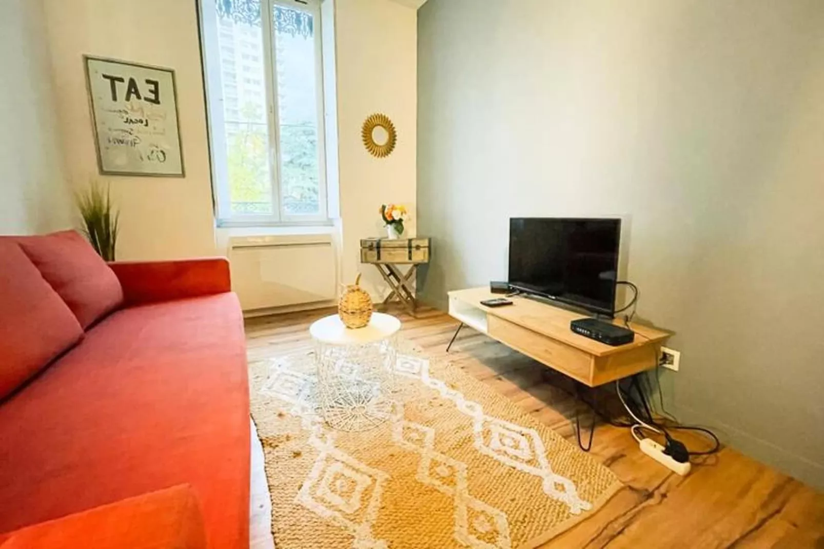 | Le Rochambeau 🎭 L'aigle | Vallier Lib&eacute;ration |-Wohnzimmer