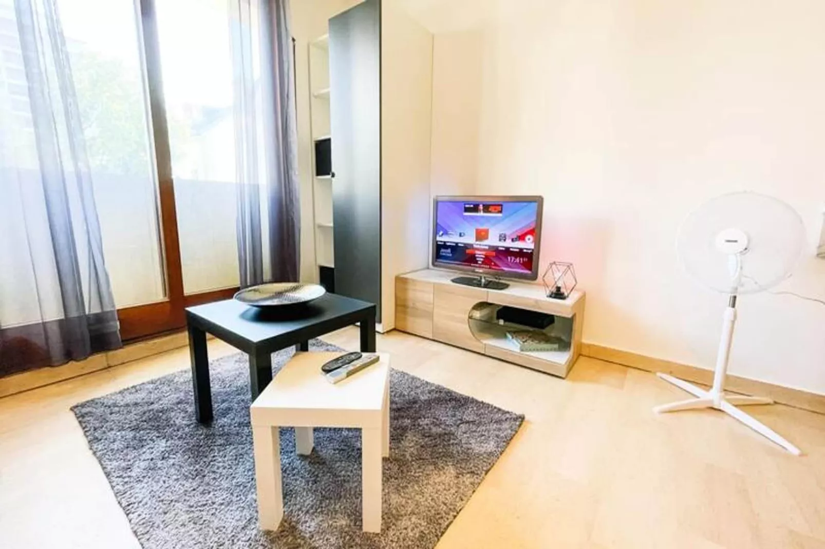 La Pause Grenobloise  - Studio - Balcon-Wohnzimmer