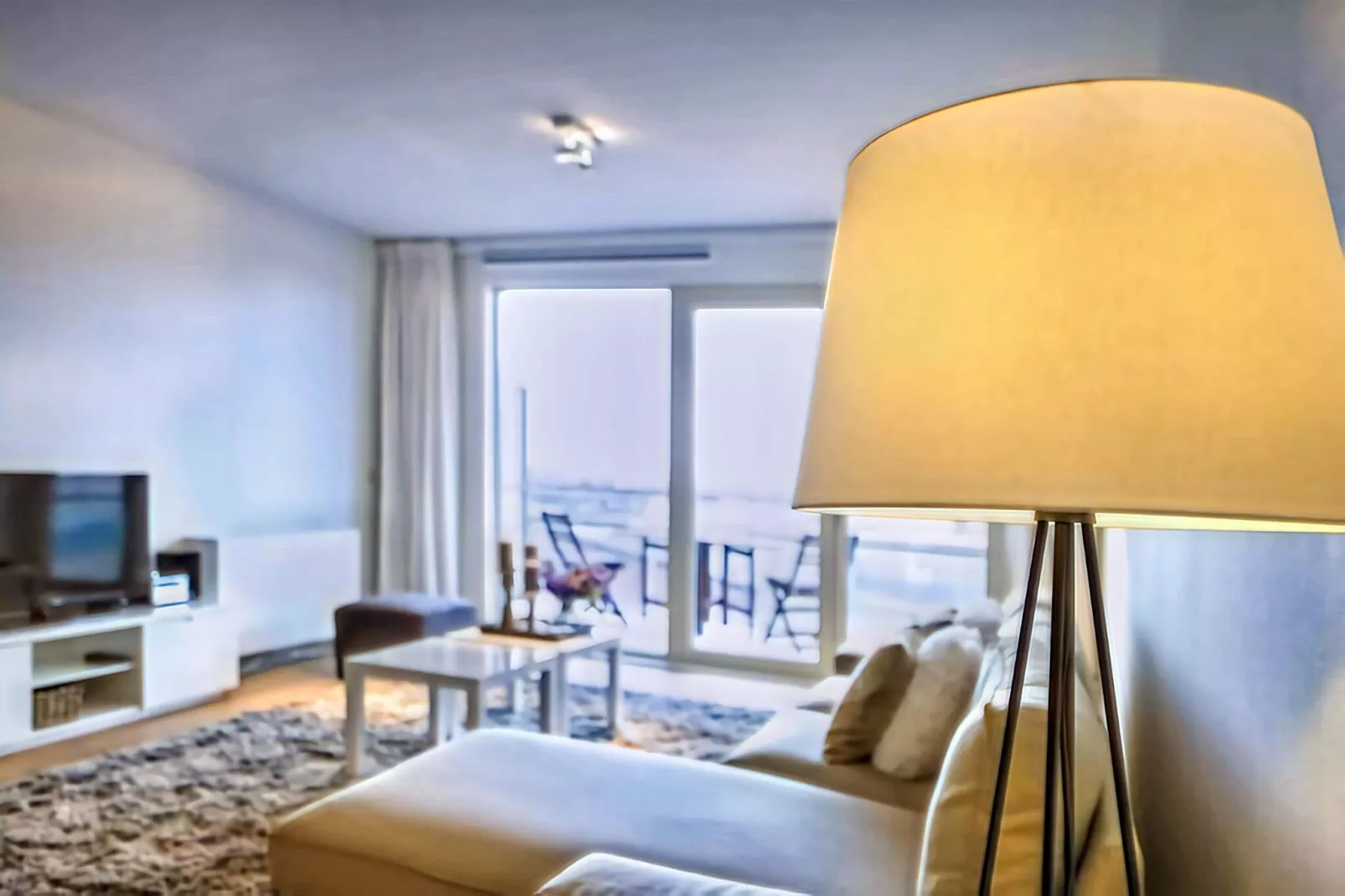 Scheveningen Harbour 10B-Living room