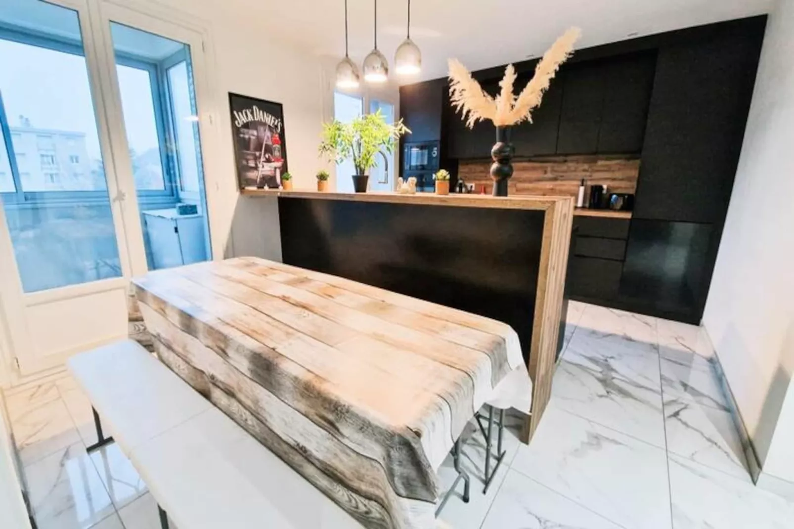 Le Monochrome De Majordome 🤍-Image-tags.