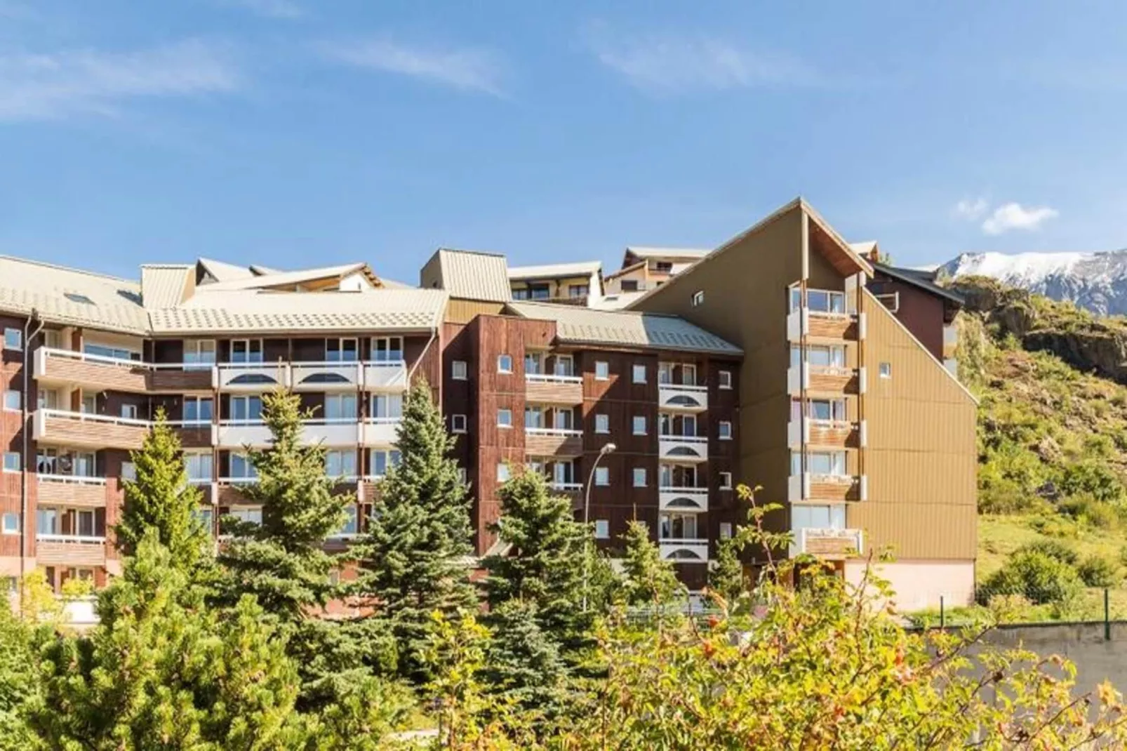Résidence Les Horizons d'Huez - Maeva Home - Exterior in summer