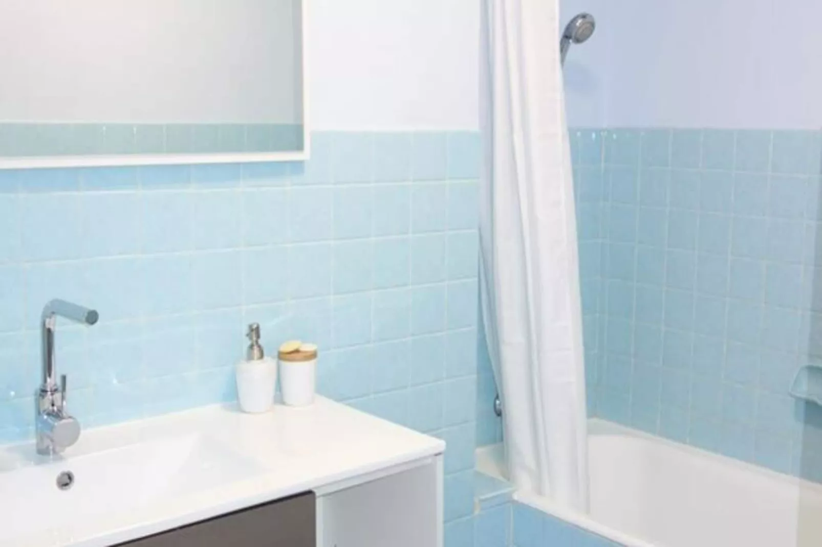 Résidence Solarium-Bathroom