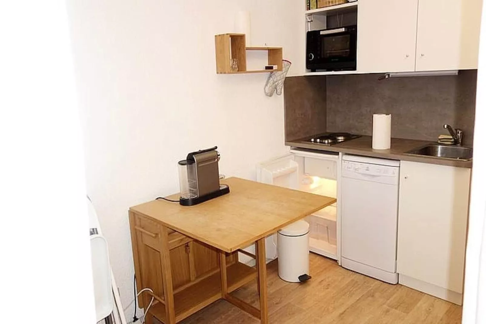 Résidence 4 Soleils-Dining room