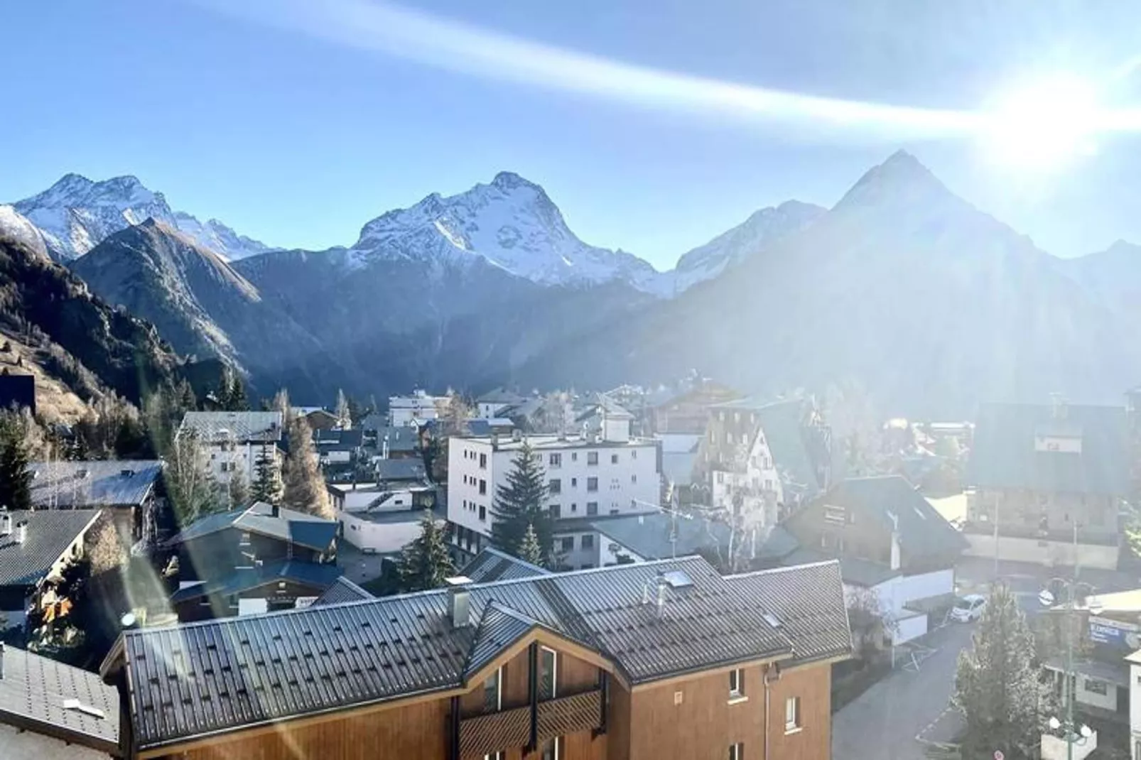 Résidence Les Bleuets-View in summer