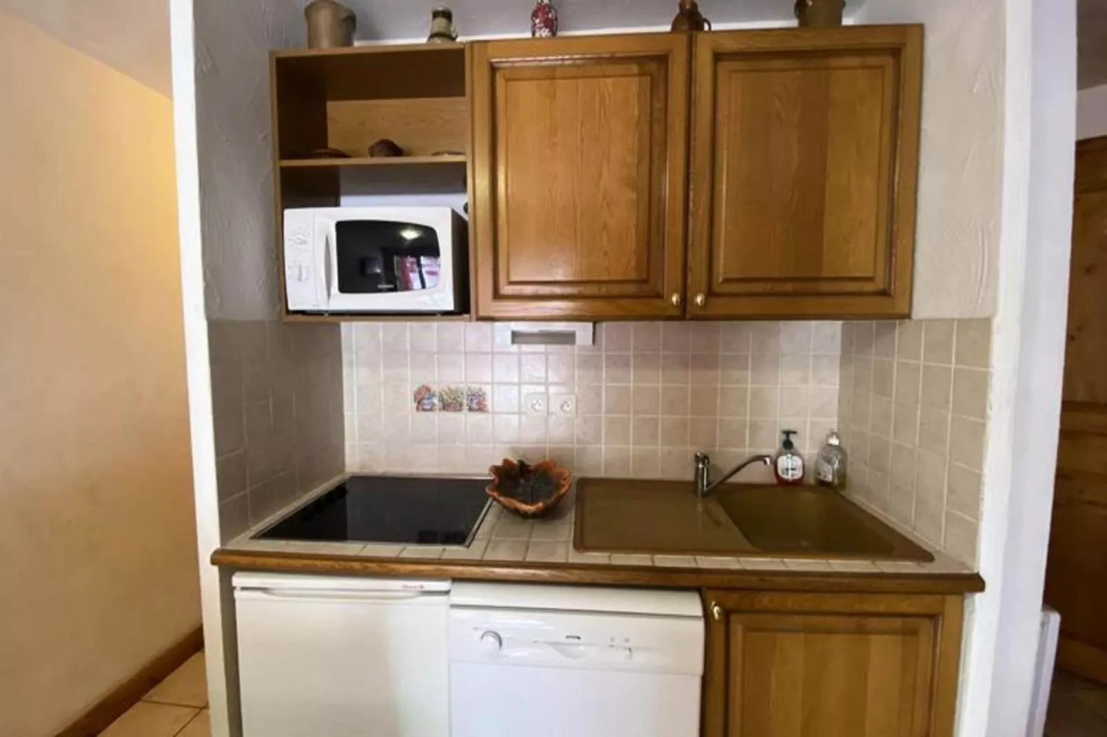 Chalets D Or-Kitchen