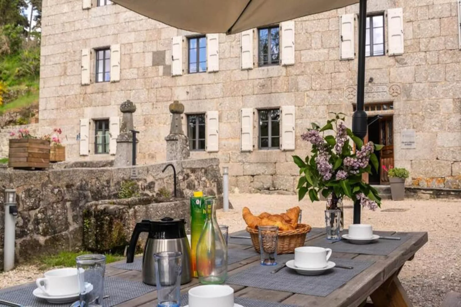 Gîte de France Gîtes de france 24 personnes - domaine de coulagnettes 3 épis-Image-tags.