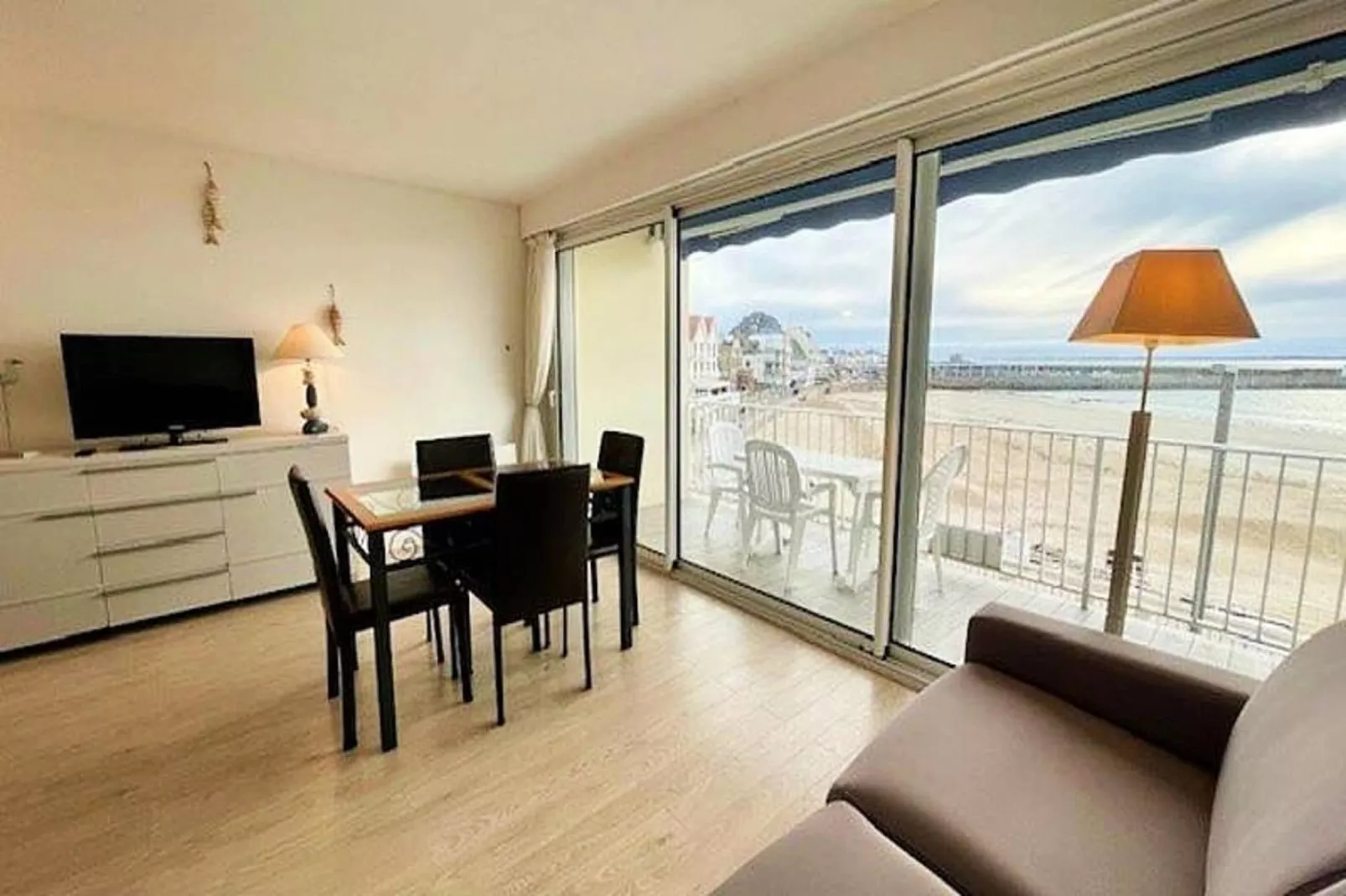 Résidence Sables D'or-Dining room