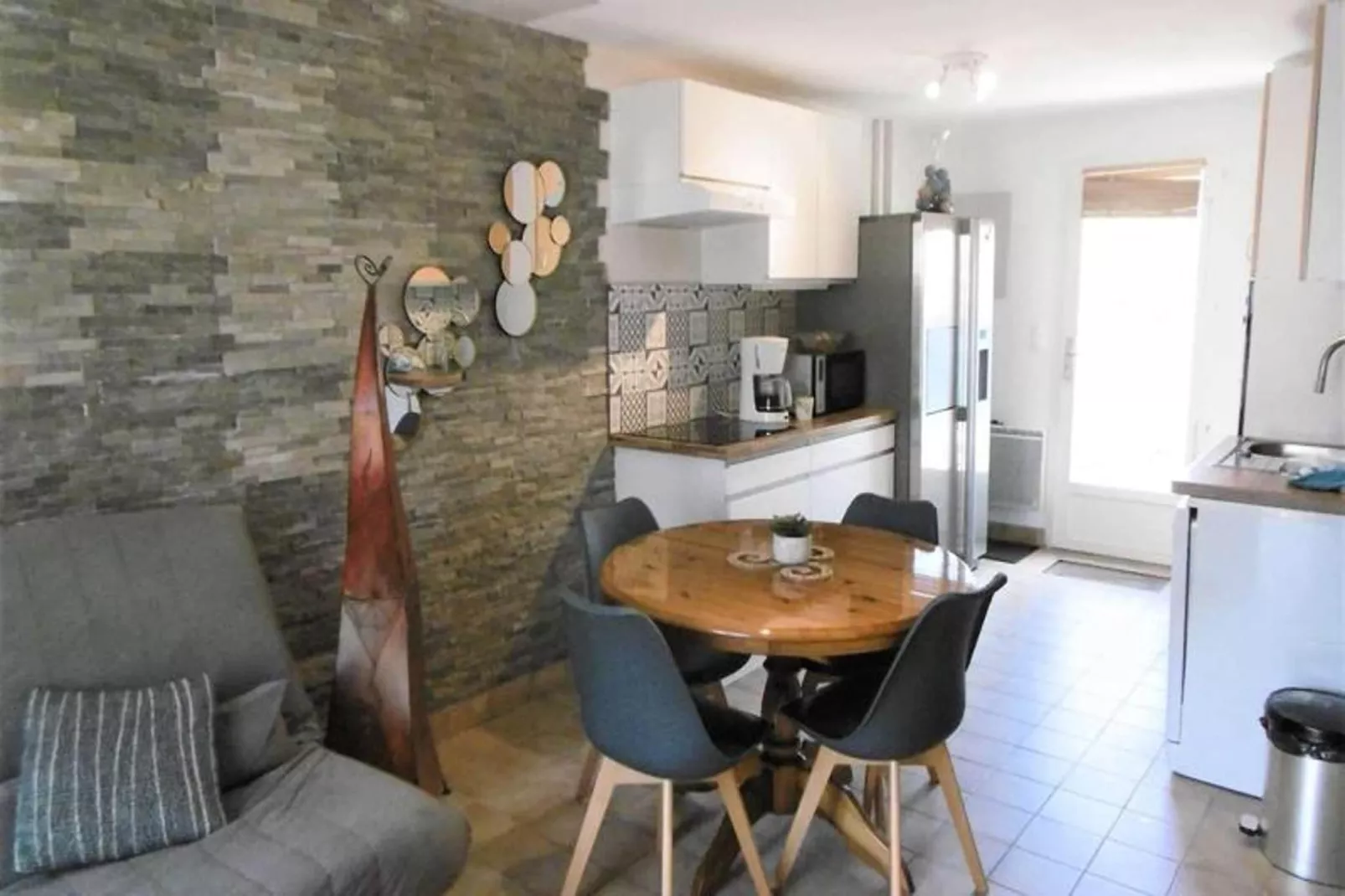 Résidence Duguay Trouin-Esszimmer