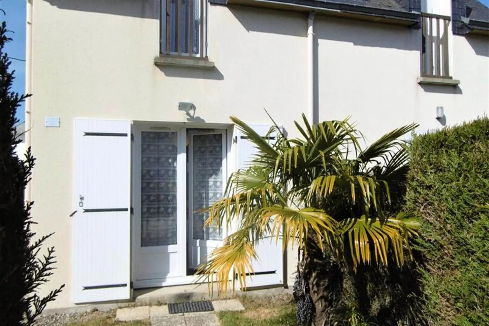 Résidence Les Korrigans-Außenbereich Sommer