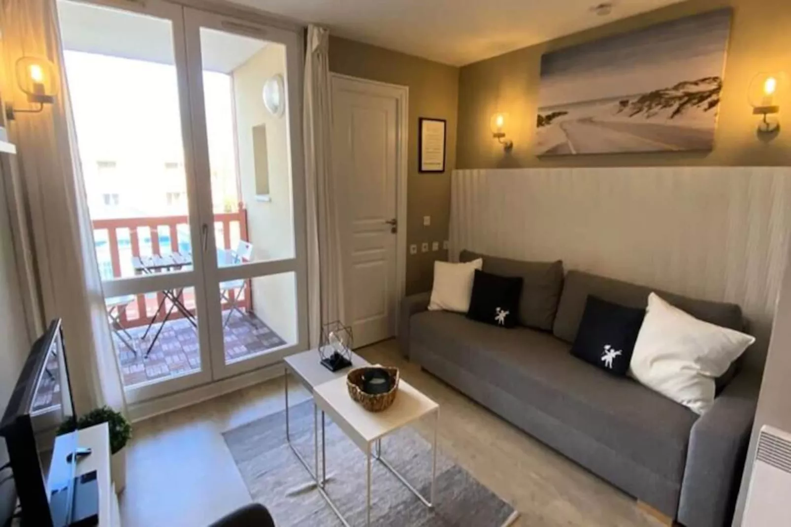 Résidence Tr&egrave;s Bel Appt 6 Pers Avec Piscine (sauf Janvier), Tennis Et Parking 202-Image-tags.