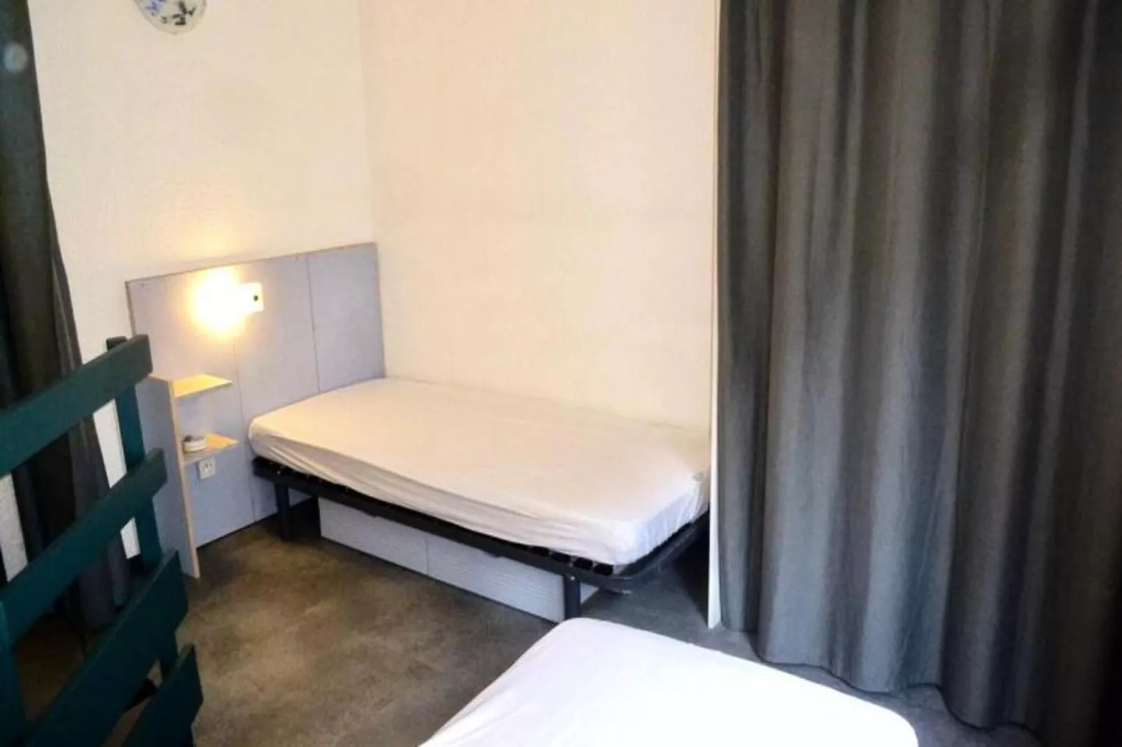 Résidence Neouvielle-Dining room