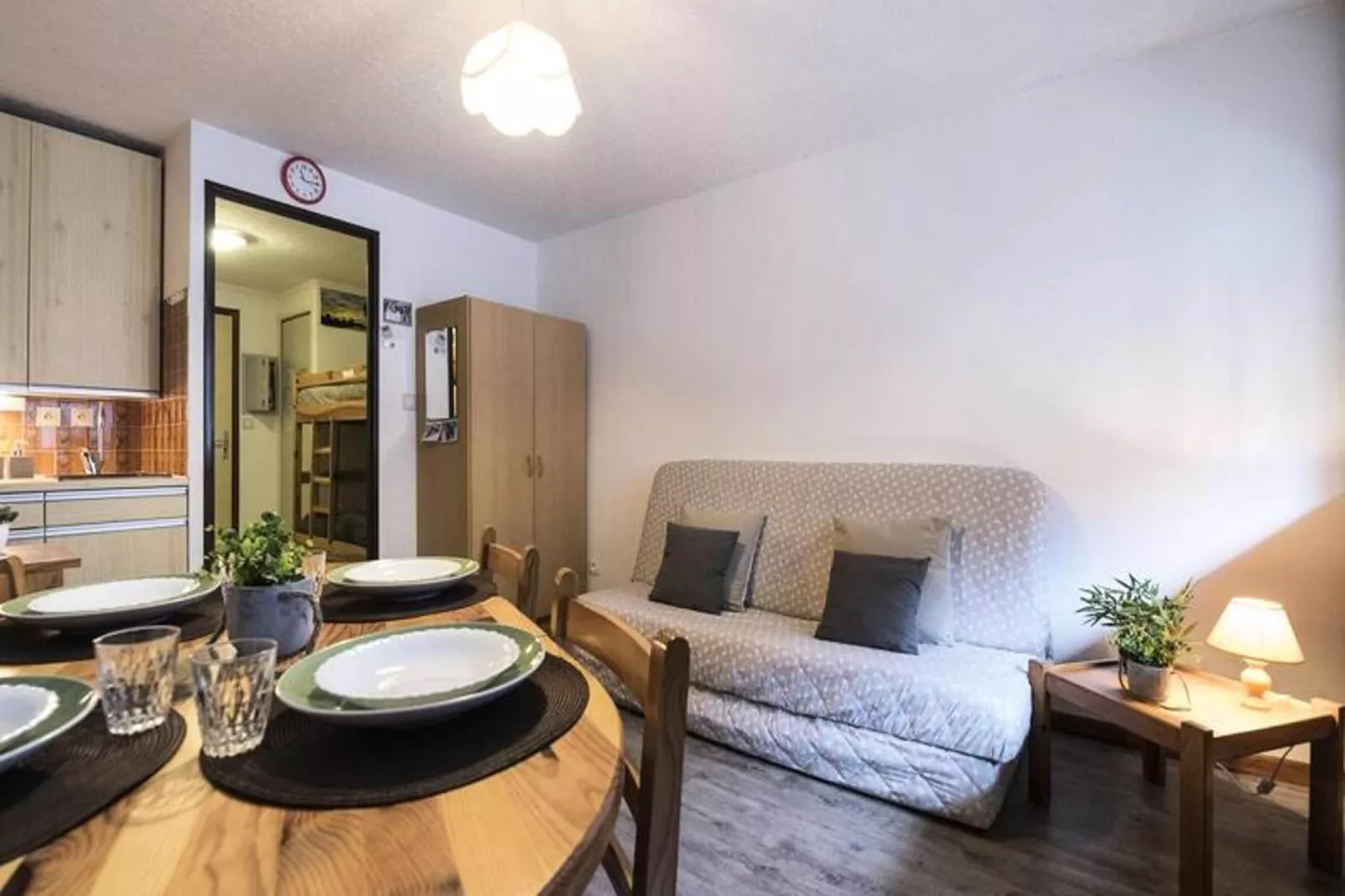 Résidence Grand Pre C-Dining room