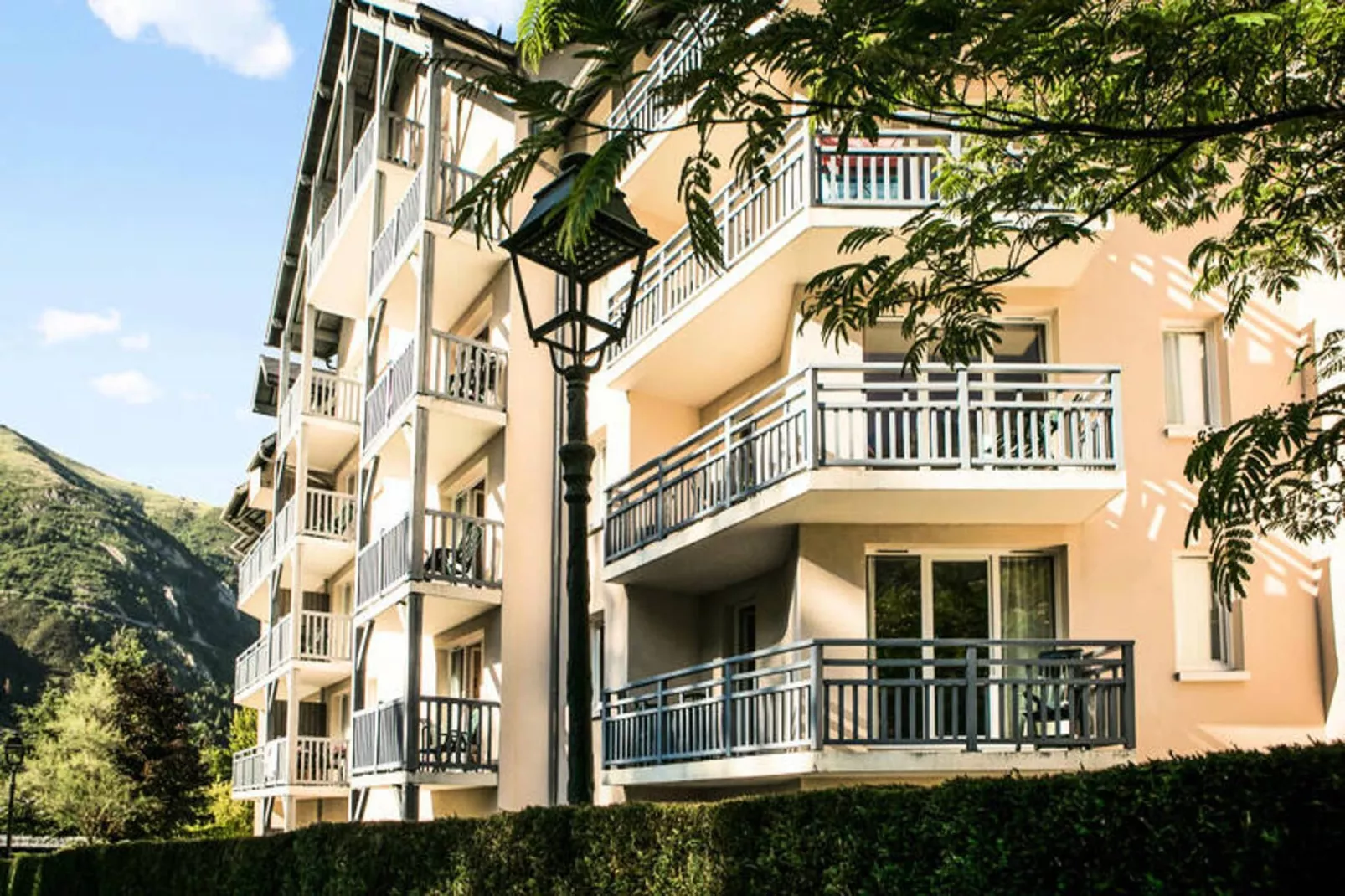 Résidence Les Rives de L'Aure - maeva Home-Exterior in summer