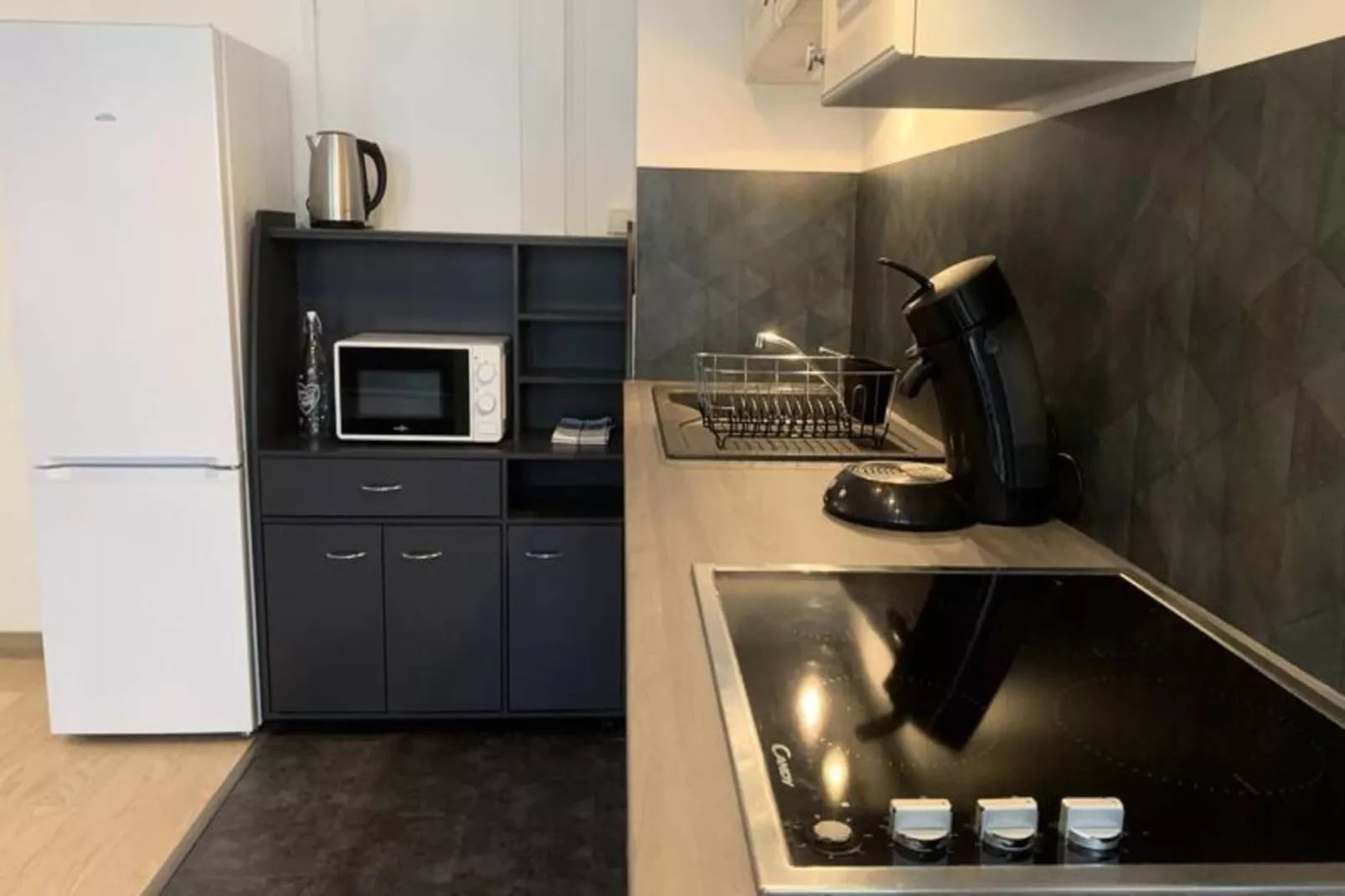 Résidence Le Chateau Durieux 1-Kitchen