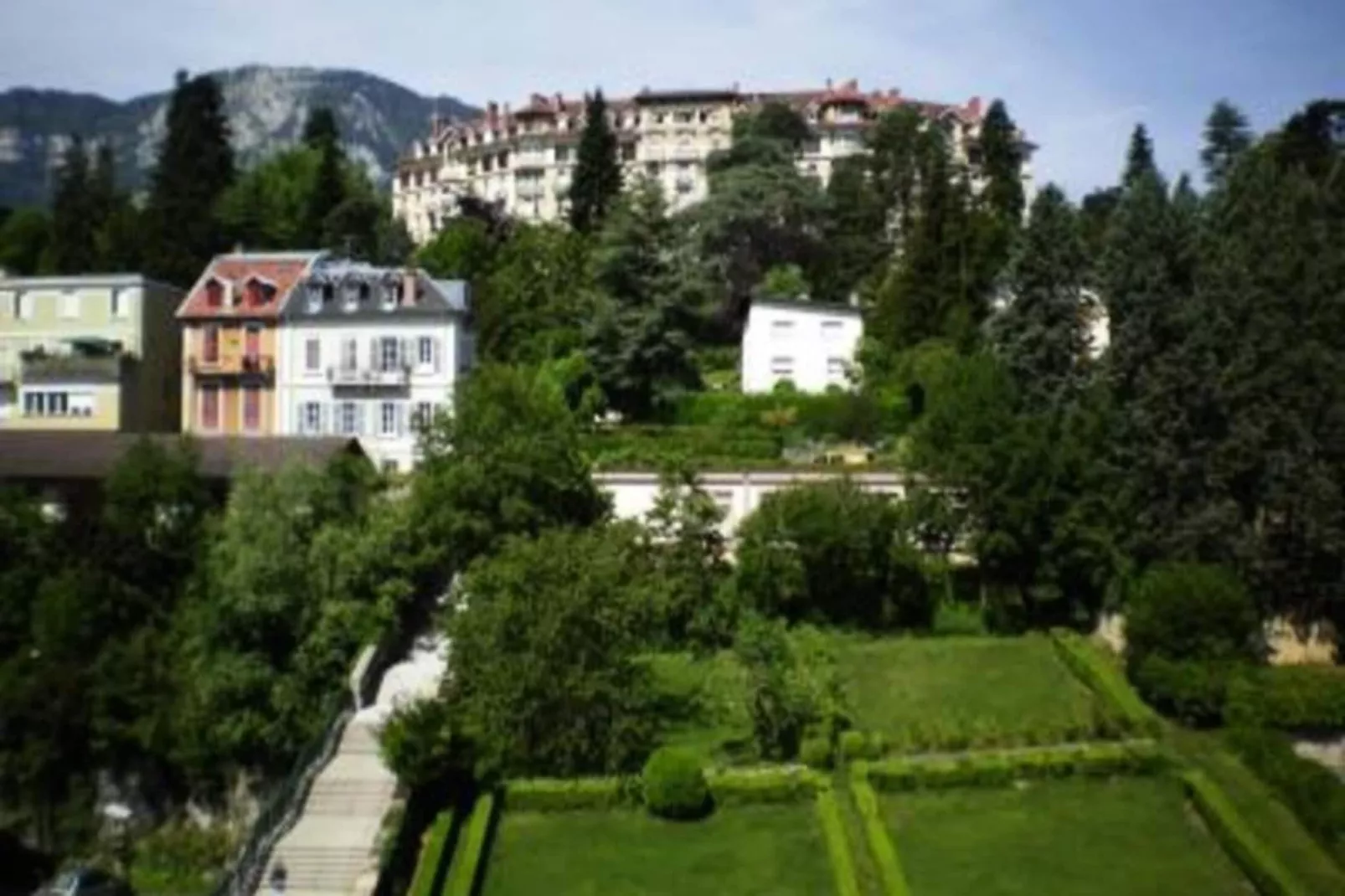 Résidence Le Chateau Durieux 3-Areas within 1km in summer