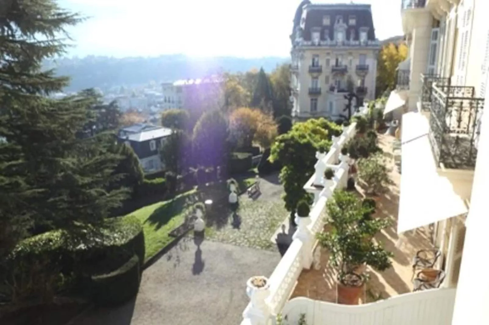 Résidence Le Splendide-View in summer