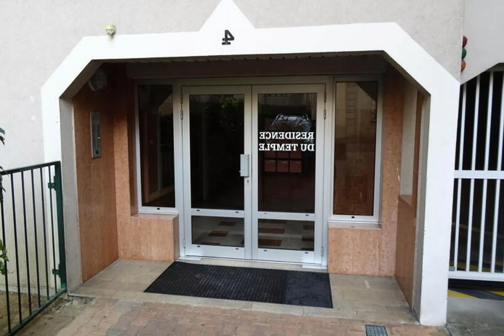 Residence Du Temple-Extérieur été