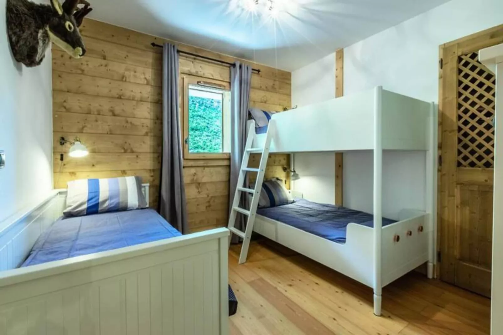 Résidence La Grange Aux Fees-Bedroom