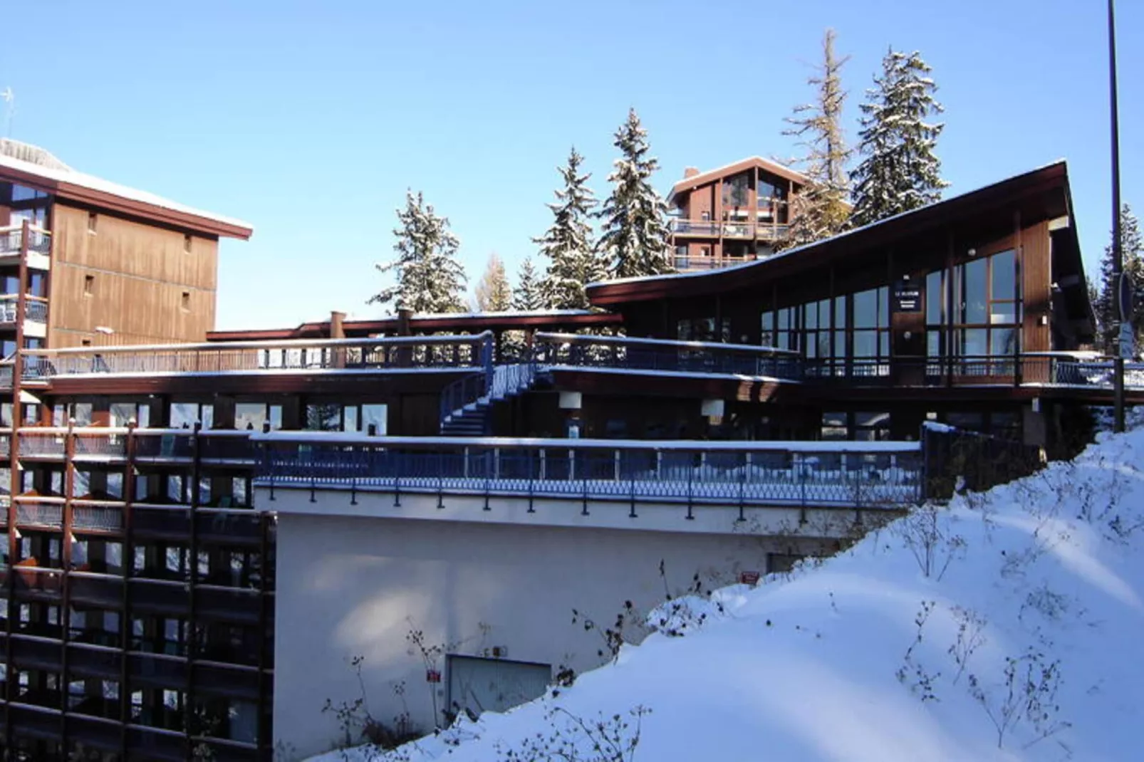 Résidence Ruitor Arc 1800 - Exterior in winter