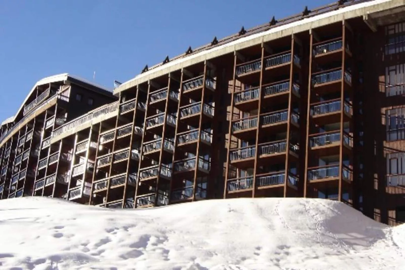 Résidence Bequi-rouge - Exterior in summer