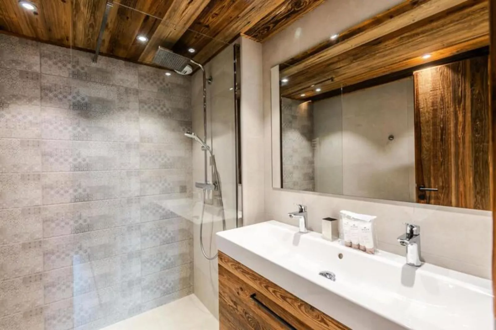 Résidence L'edelweiss-Exterior in summer