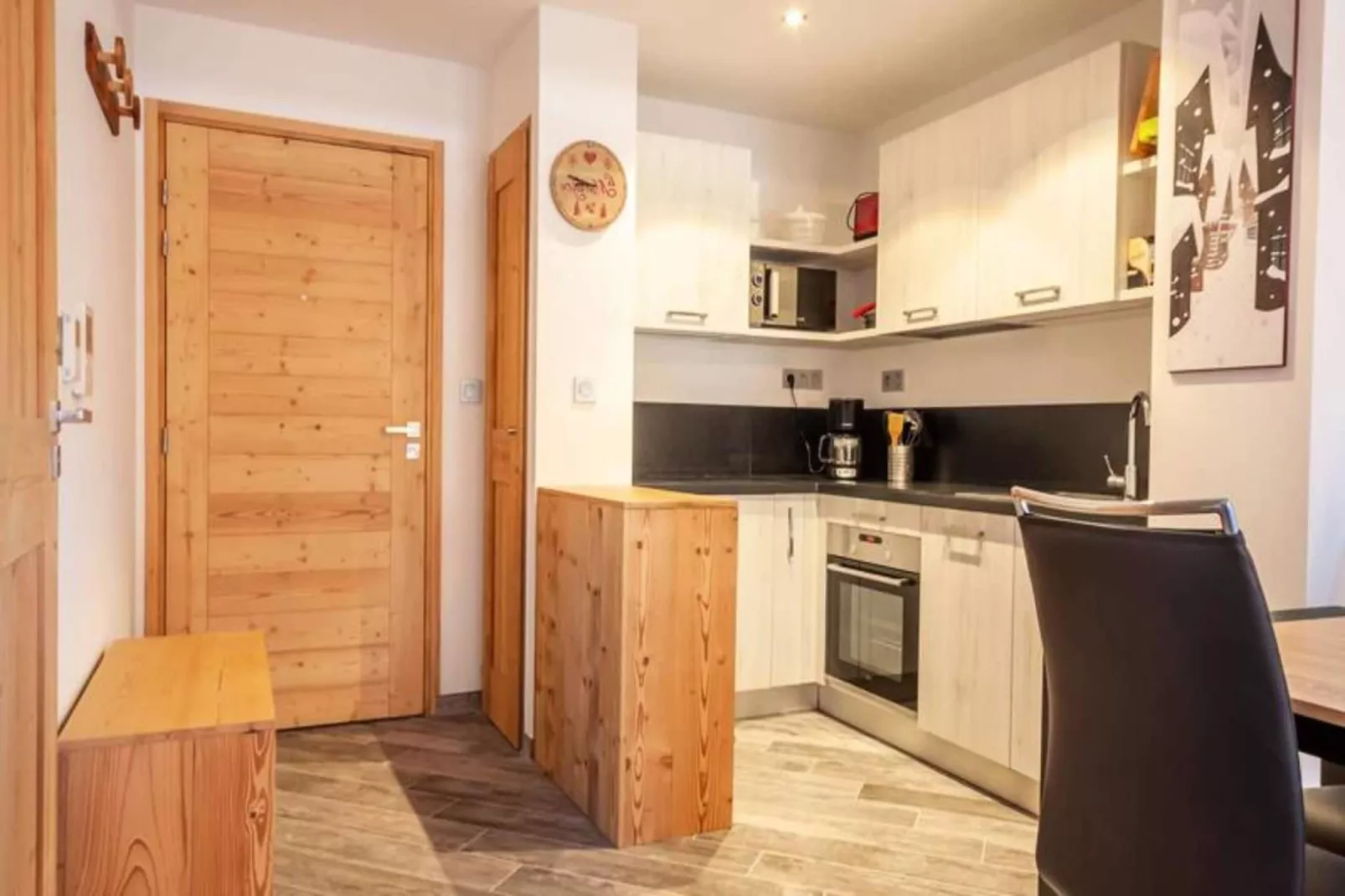 Résidence Les Portes Du Pleney-Dining room