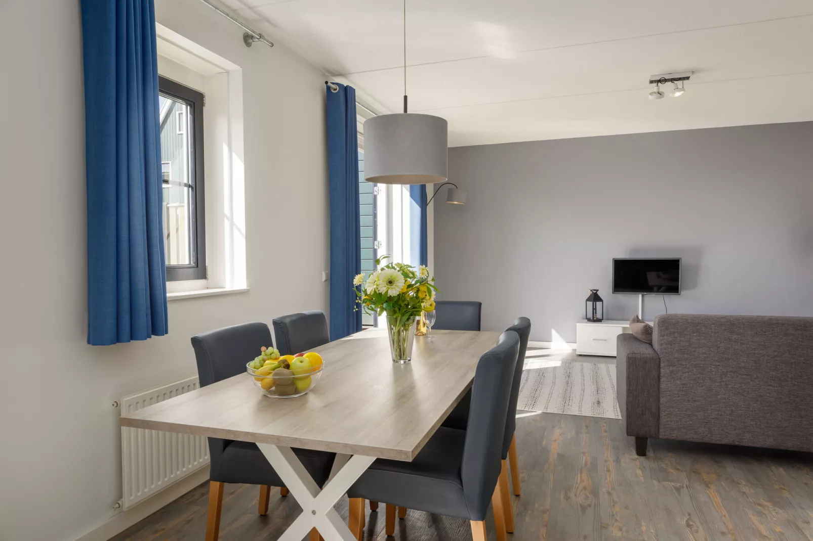 Marinapark Volendam 9-Dining room