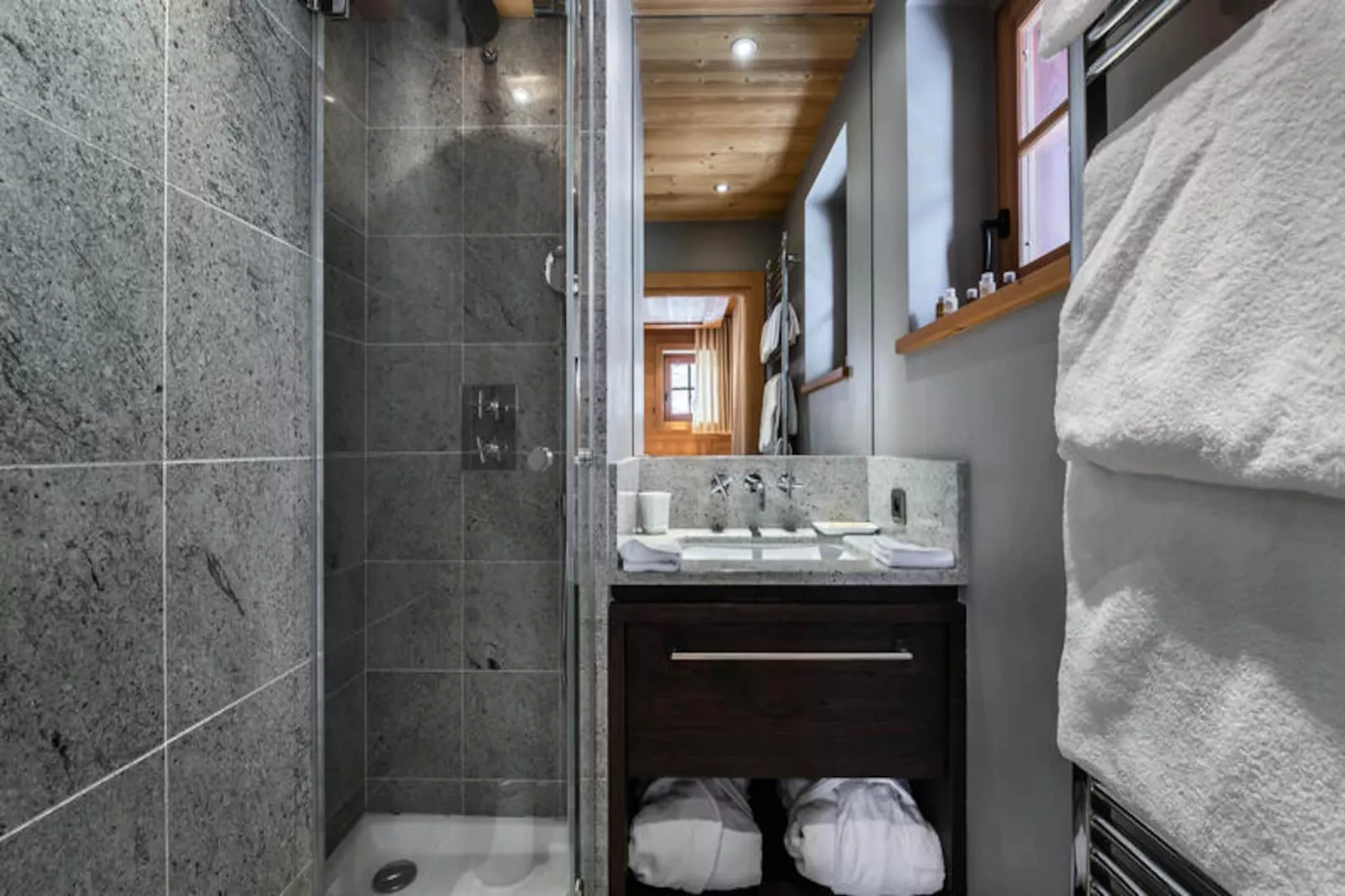 Résidence Reine Des Pres-Image-tags.